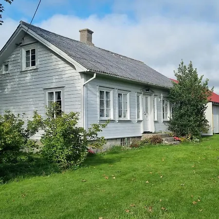 - Lista Nesheim Feriehus Farsund